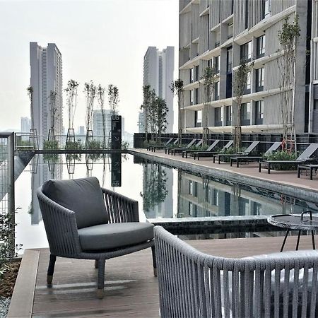 Urban Solitude At Tamarind Suite Cyberjaya Buitenkant foto