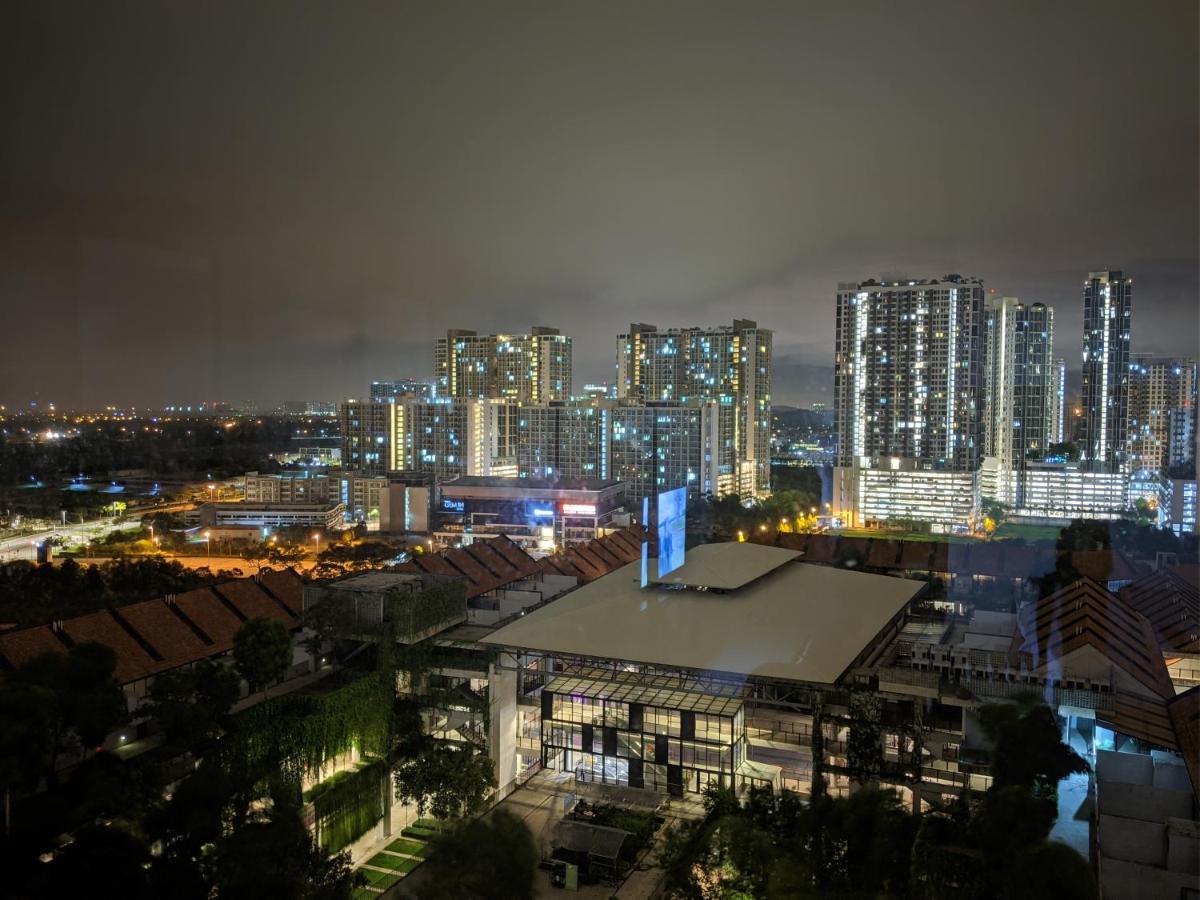 Urban Solitude At Tamarind Suite Cyberjaya Buitenkant foto