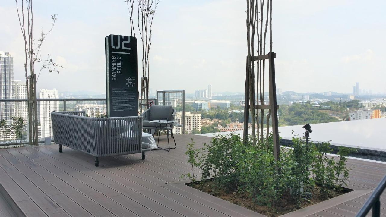 Urban Solitude At Tamarind Suite Cyberjaya Buitenkant foto